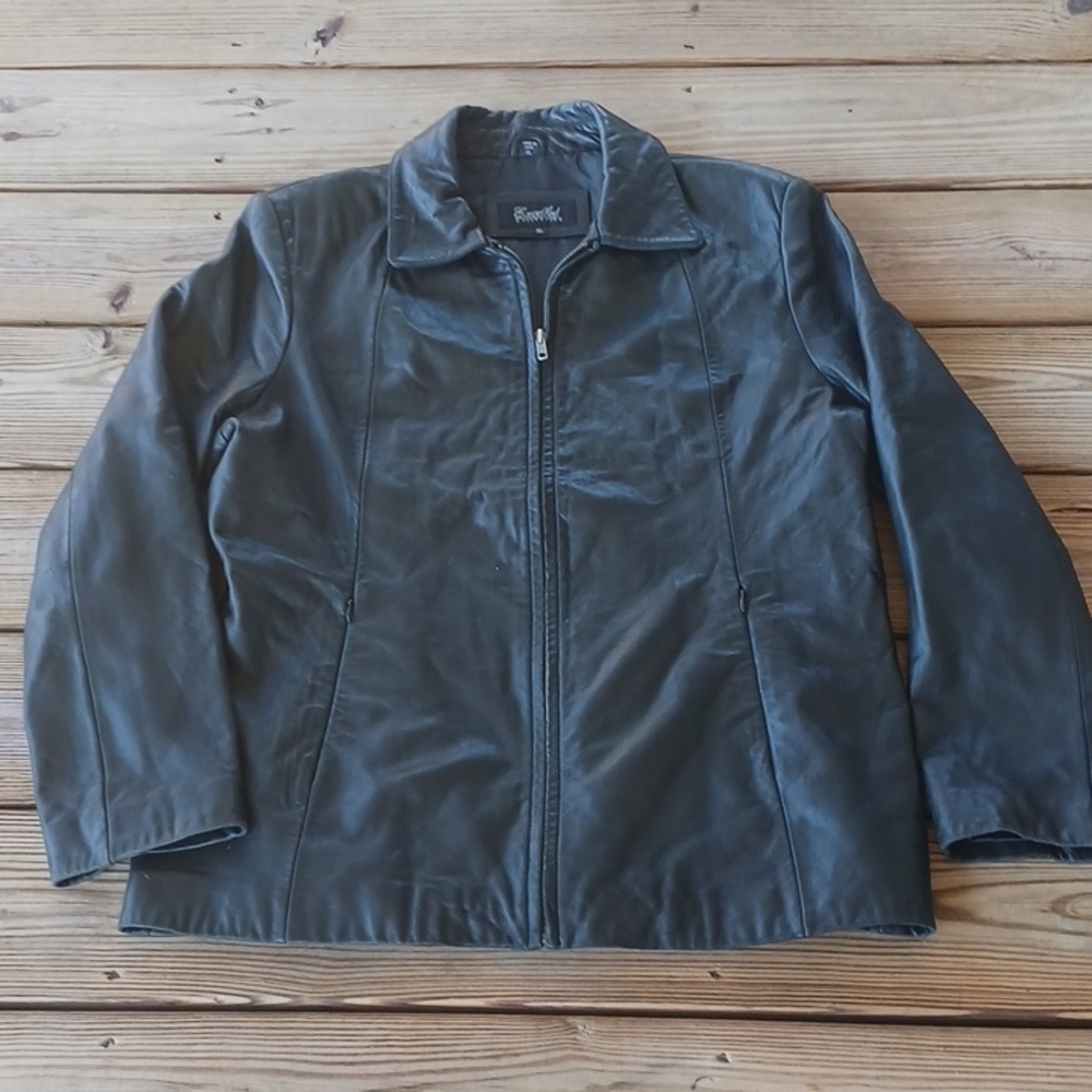 Excelled Collections women's leather jacket size XL